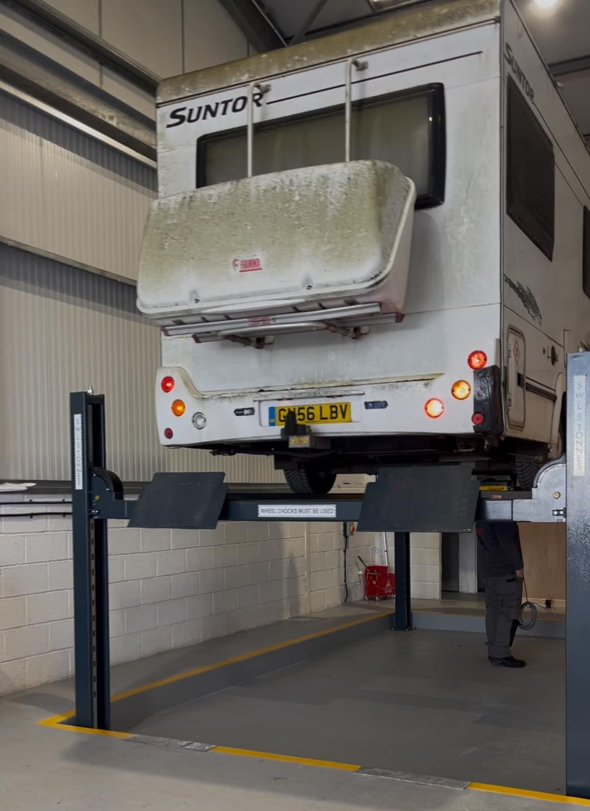 MOT Testing at P&P Auto 3 MOT Class 7